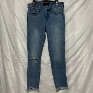 Lucky Brand Ava Cropped Distressed Denim Size 00